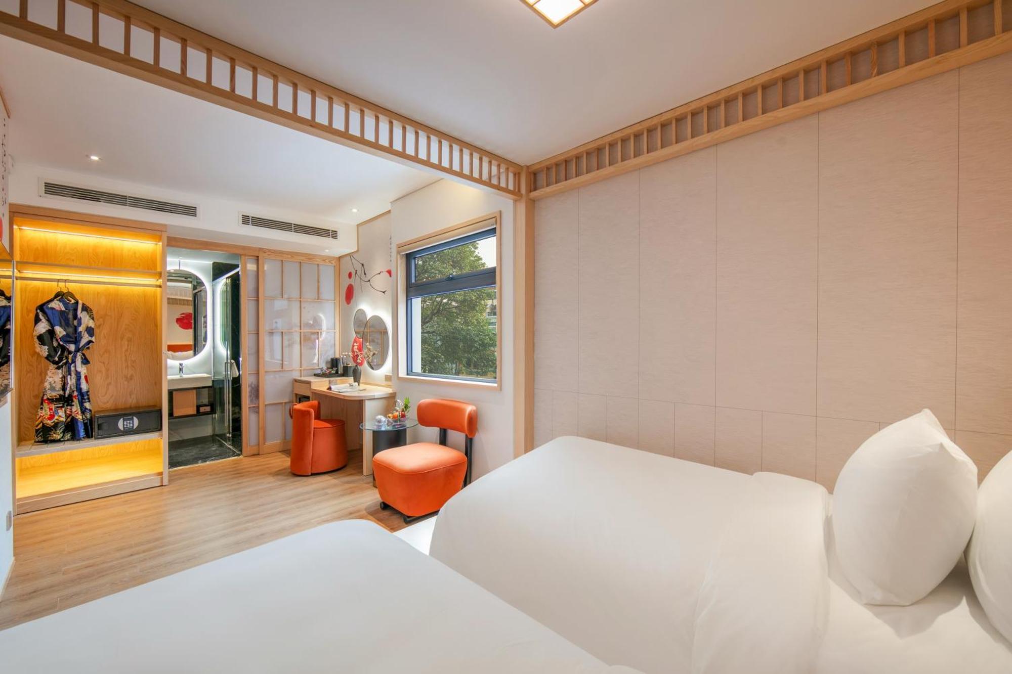 Hotel Aurora Oriental 5*