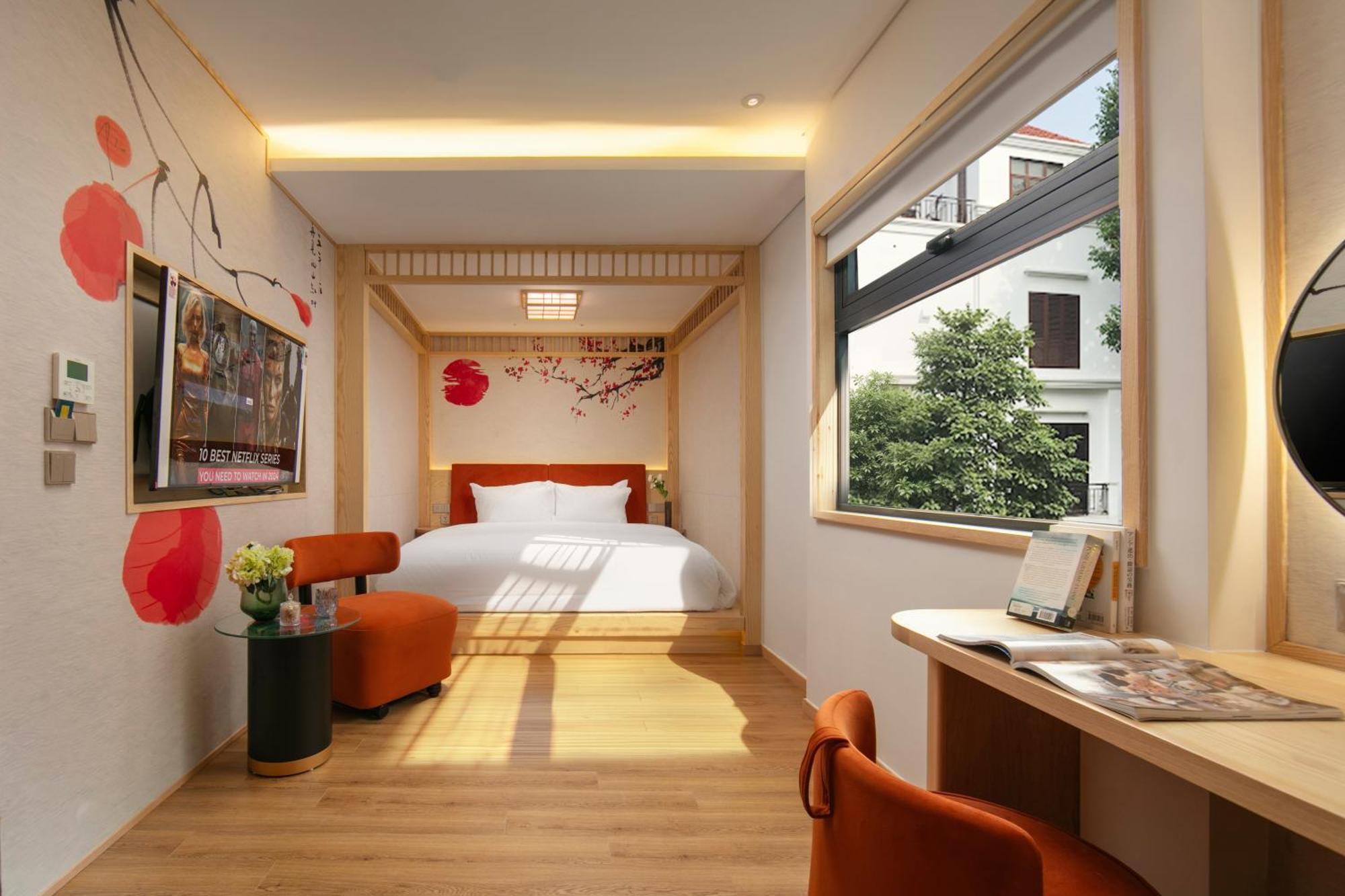 Aurora Oriental Hotel 5*
